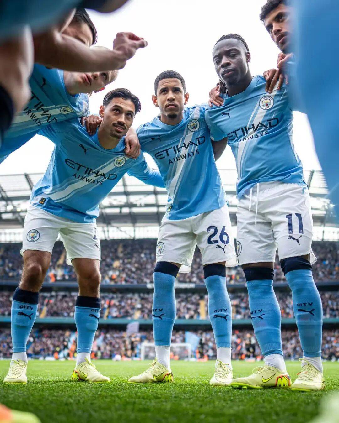 NBA球员专访：詹姆斯谈团队合作,（NBA独家专访：詹姆斯解读团队合作的力量）