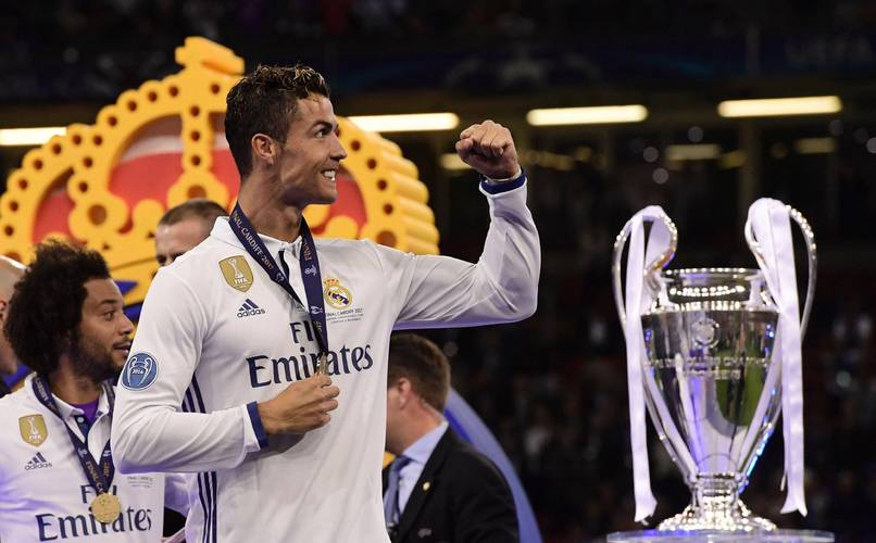 意甲俱乐部球衣胸前广告赞助费TOP10：米兰双雄3000万并列第1（意甲球衣胸前赞助费前十榜：米兰双雄以3000万并列榜首）