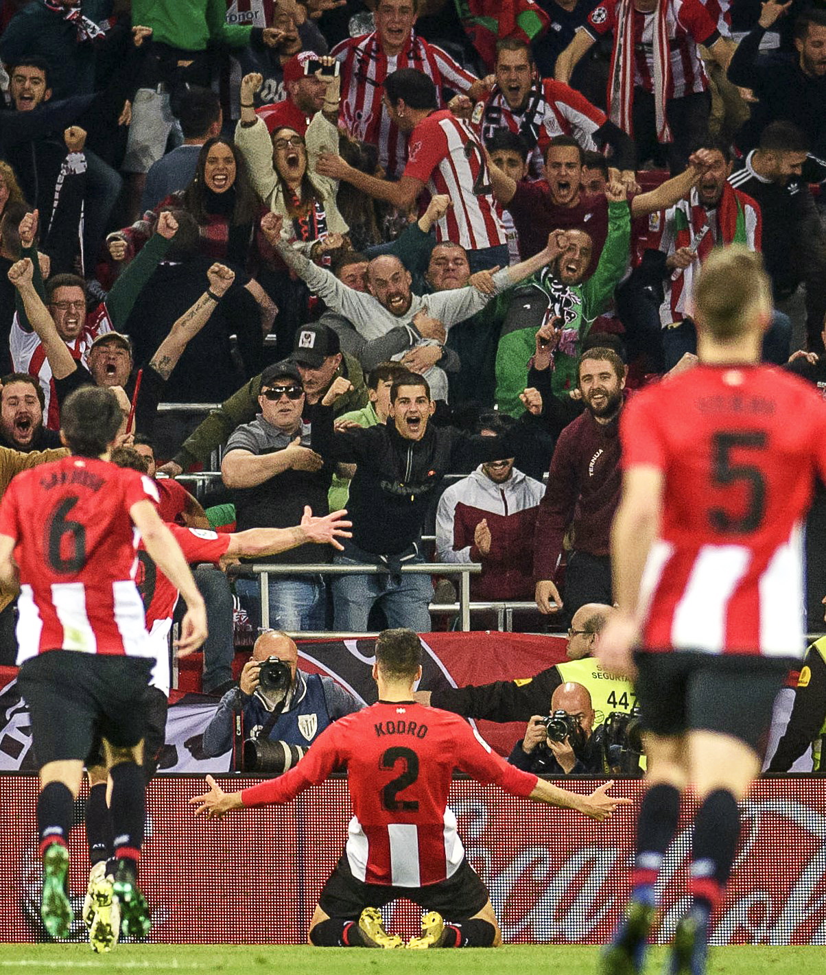 塞尔：赫伊森未参加皇马周二训练，出战奥林匹亚科斯存疑（塞尔：赫伊森缺席皇马周二合练，出战奥林匹亚科斯成疑）