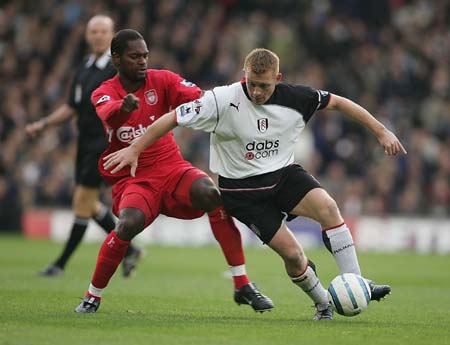 体图：多特只打算与布兰特续约1年，若球员降薪将提供2年合同（体图：多特倾向与布兰特续约一年，若其接受降薪将开出两年期合同）